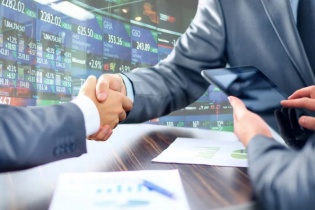 Quỹ ngoại thoái vốn tại nhiều nhà băng Việt