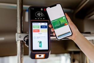 Sacombank triển khai giải pháp thanh toán không tiền mặt cho hệ thống xe buýt công cộng