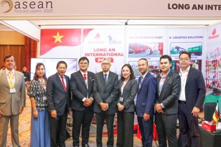 Cảng quốc tế Long An tạo ấn tượng mạnh mẽ tại Asean Ports & Logistics 2025