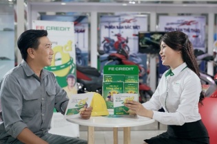 FE CREDIT - 15 năm bền bỉ kiến tạo, thắp sáng hàng triệu ước mơ FE CREDIT - 15 năm bền bỉ kiến tạo, thắp sáng hàng triệu ước mơ
