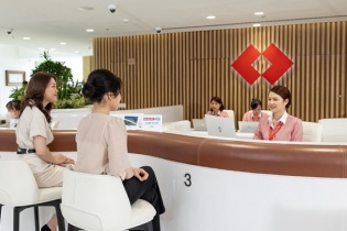 Techcombank sắp chia cổ tức tiền mặt 10% cho cổ đông