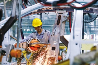 CEO HSBC Việt Nam: Việt Nam có thể thu hút thêm vốn đầu tư nước ngoài, mở rộng thị trường