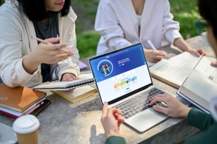 Sacombank mang "trường học tài chính số" đến với sinh viên trên toàn quốc