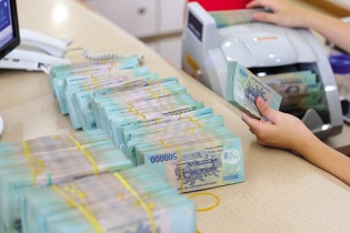 Ngân hàng bắt đầu điều chỉnh lãi suất cho vay mua nhà