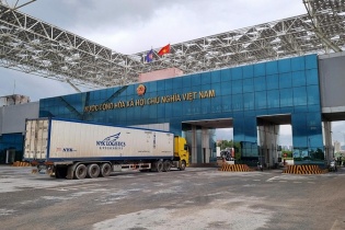Thu phí hạ tầng cửa khẩu Quảng Ninh giảm 25-40% sau khi miễn phí một số phương tiện