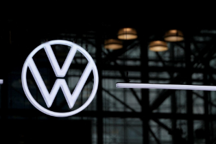 Volkswagen đầu tư 5 tỷ USD vào Rivian để thúc đẩy chuyển đổi sang xe điện