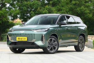 Chery Fulwin T10 lập kỷ lục SUV hybrid sạc điện chạy được xa nhất