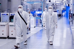 Intel đề nghị gói trợ cấp thôi việc tự nguyện lên tới 500.000 Euro