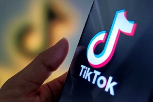 Albania cấm mạng xã hội TikTok trong ít nhất 1 năm 