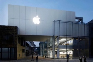 Apple gặp khó tại thị trường Trung Quốc