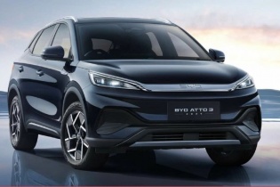 BYD vượt qua Toyota về doanh số xe điện tại Nhật Bản