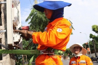 Nhiệt điện than vẫn chiếm 56,8% sản lượng điện tiêu thụ của cả nước