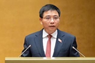 Thống đốc quyết việc cấp tín dụng vượt hạn mức với một khách hàng cho các dự án lớn