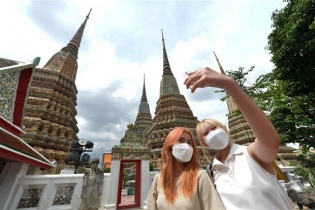 Giới đầu tư chứng khoán tìm tới Đông Nam Á để “tránh bão”
