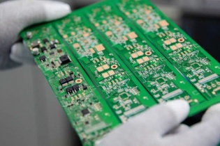 Các nhà sản xuất chip toàn cầu sẽ tìm tới Việt Nam và Ấn Độ