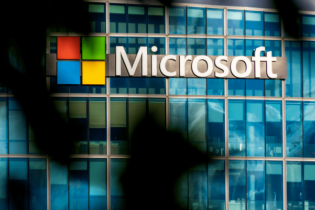 Microsoft sẽ cắt giảm 10.000 nhân sự