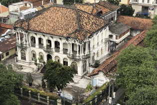 TP.HCM: Loay hoay bảo tồn các công trình cổ