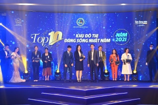 Vạn Phuc City nhận 2 danh hiệu Bất động sản dẫn đầu 2021 - 2022
