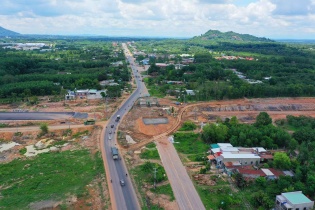 Thông xe kỹ thuật tuyến cao tốc Phan Thiết - Dầu Giây vào cuối năm 2022