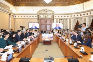 Chủ tịch UBND TP.HCM mong World Bank hỗ trợ Thành phố phát triển thị trường tín chỉ carbon