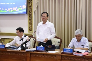 Chủ tịch TP.HCM: Đi từng dự án cụ thể để gỡ vướng, không nói chung chung