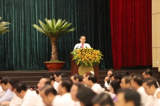 Thành ủy TP.HCM họp hội nghị lần thứ 2, bàn giải pháp đạt tăng trưởng trên 10%