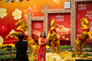 [Ảnh] “Đất vàng” số 12 Lê Duẩn khoác "áo mới", TP.HCM thêm điểm check-in vào dịp Tết