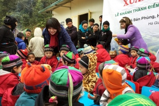 Hội Doanh nghiệp trẻ Hà Nội mang Tết đến Bản Phùng