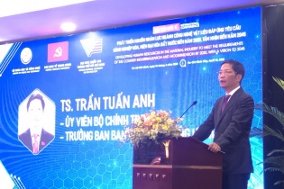 Ban Kinh tế Trung ương bàn về nhân lực ngành công nghiệp vật liệu