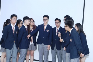 Học kinh doanh, học sinh Olympia thử vai khởi nghiệp