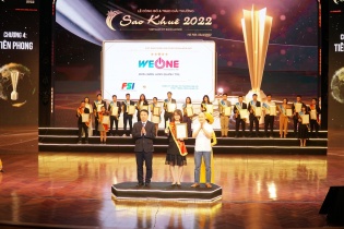 WEONE của FSI lọt Top 10 Sao Khuê 2022