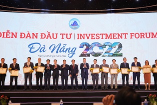 Đà Nẵng sẽ vươn lên bằng bàn tay, khối óc, mảnh đất, khung trời, cửa biển của mình