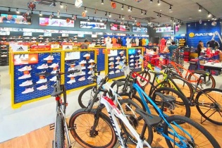 VinFast nhận giấy phép Air Permit; Novaland xung phong thí điểm; MWG thu hẹp AvaSport và Bluetronics