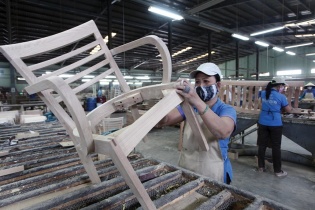 Dự báo thị trường khó khăn, Gỗ Trường Thành lên kế hoạch lãi năm 2023 tăng 14,86 lần