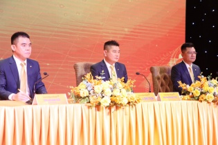 ĐHĐCĐ LienVietPostBank: Chia cổ tức 19%, phát hành cho nhà đầu tư ngoại, tăng 65,8% vốn điều lệ