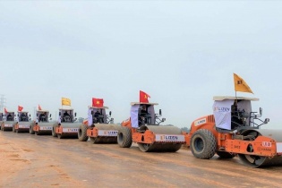 FPT vẽ lại kế hoạch năm 2026; Sợi Thế Kỷ đặt doanh thu tăng 75%; Lizen lập doanh nghiệp mỏ đá