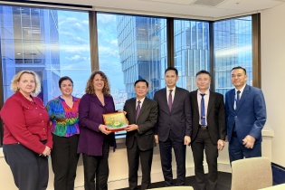 Đoàn công tác Ban Chính sách, chiến lược Trung ương làm việc tại Australia