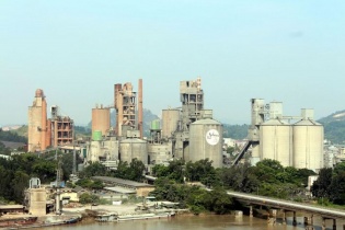 Chủ tịch HĐQT Xi măng Vicem Hoàng Thạch Lê Thành Long bị bắt