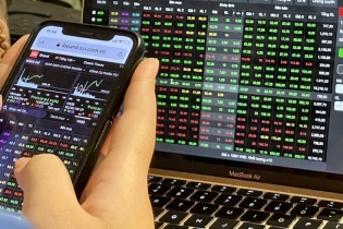 Vi phạm về chứng khoán, VKC Holdings và Khoáng sản Hoàng Phúc bị phạt hơn 300 triệu