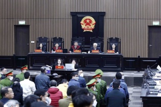 Xét xử vụ Công ty AIC: Thêm bị cáo bị truy nã đang ở Mỹ