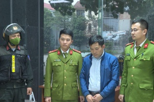 Phú Thọ: Khởi tố Giám đốc Trung tâm đăng kiểm 19-01V