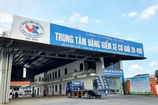 Thái Nguyên: Bắt tạm giam 4 cán bộ, lãnh đạo Trung tâm Đăng kiểm 20-09D