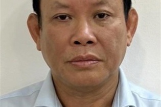Bắt nguyên Chủ tịch Hội đồng thành viên Nhà Xuất bản giáo dục Việt Nam