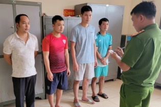 Trộm hành lý ký gửi, 5 nhân viên bốc xếp hành lý tại Sân bay Nội Bài bị bắt
