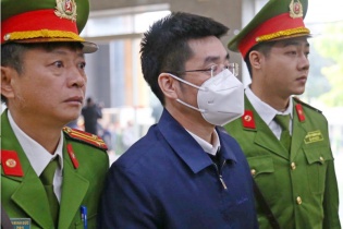 Phúc thẩm “chuyến bay giải cứu”: Hoàng Văn Hưng cúi đầu nhận tội