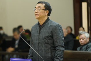 Y án sơ thẩm 9 năm tù với cựu Cục phó Trần Hùng vì “bảo kê” sách giả