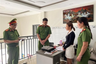 Thu thập thông tin cá nhân, mở hàng trăm ngàn tài khoản ngân hàng trái phép