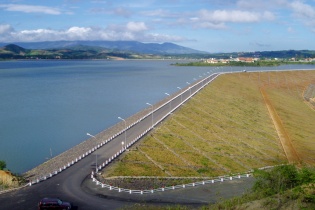 Yêu cầu Công ty Tinh Tú Cát chấm dứt nạo vét, thu hồi khoáng sản tại lòng hồ Thủy điện Đại Ninh