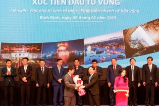 Trao quyết định đầu tư, ghi nhớ hợp tác đầu tư cho 19 dự án Vùng Bắc Trung Bộ và duyên hải Trung Bộ