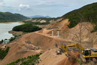 Phú Yên sử dụng đất phát sinh từ cao tốc vào 69 dự án đầu tư công